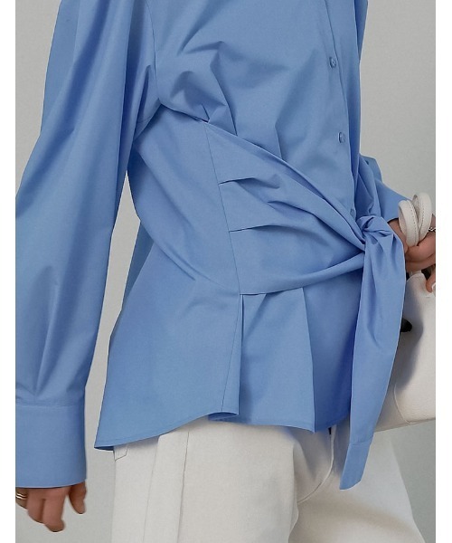 Re:EDIT（リエディ）の「[2026S/S COLLECTION]ブロード無地＆ストライプウエスト巻きデザインシャツ（シャツ/ブラウス・レディース・ベージュ系/ホワイト/チャコールグレー/ブルー・MEDIUM/LARGE）」の12枚目の写真