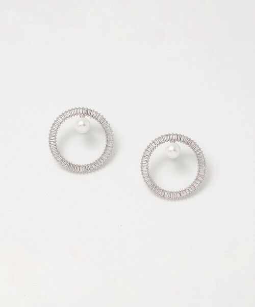 UNITED ARROWS(ユナイテッドアローズ)の「サークルパヴェ&イミテーションパール ピアス(ピアス(両耳用)・レディース・シルバー・FREE)」の1枚目の写真