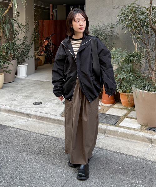 feepur(フェピュール)の「タフタコクーンロングスカート(スカート・レディース・ブラック/ブラウン・SMALL/MEDIUM)」の22枚目の写真