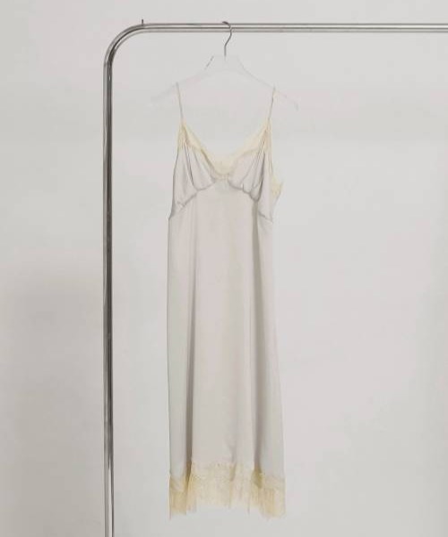 TODAYFUL(トゥデイフル)の「【TODAYFUL/トゥデイフル】Satin Lace Dress/サテンレースドレス(ワンピース・レディース・ブラック/アイボリー/ミント・38/36)」の14枚目の写真