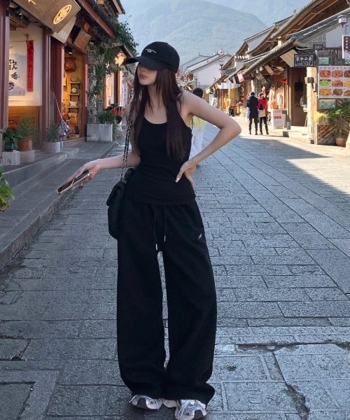 LADY LIKE(レディライク)の「【春夏新作】ワンポイント刺繍極太スエットパンツ(スウェットパンツ・レディース・ダークグレー/ブラック/グレー・M)」の11枚目の写真