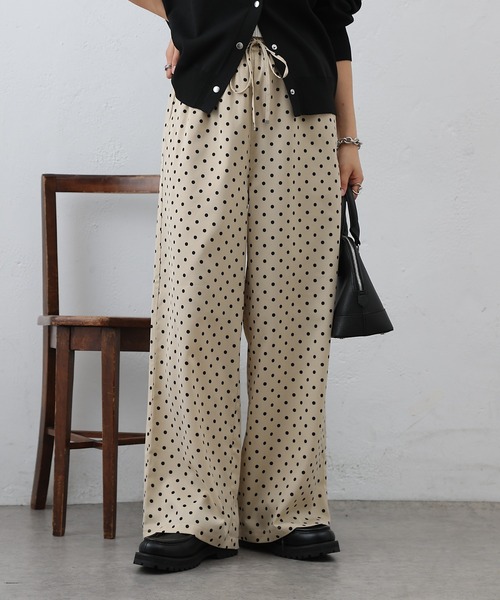 COLONY 2139（コロニートゥーワンスリーナイン）の「ポルカドットイージーパンツ（その他パンツ・レディース・ブラック/ベージュ・FREE）」の11枚目の写真