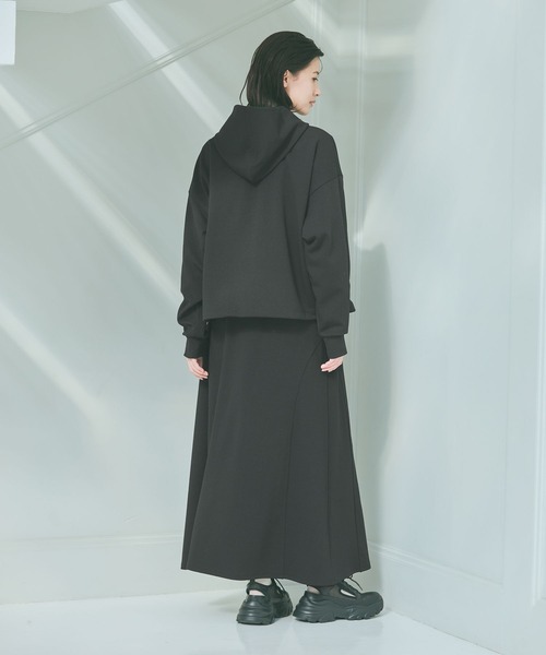 LAKOLE（ラコレ）の「ドロストフレアスカート/ 650491（スカート・レディース・ブラック/サンドグレー/カーキ・LARGE/MEDIUM）」の10枚目の写真