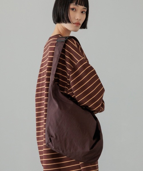ＢＩＧショルダーＢＡＧ 648353