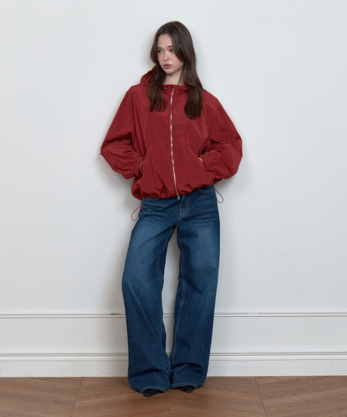CURETTY(キュリティ)の「C ROUNDED PANEL CHECK JUMPER_RED(ナイロンジャケット・レディース・レッド・SMALL)」の3枚目の写真