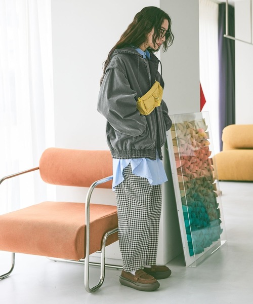 niko and...(ニコアンド)の「オリジナルスリムウエストバッグ(ボディバッグ/ウエストポーチ・レディース・ブラック/グレー/イエロー・0)」の9枚目の写真