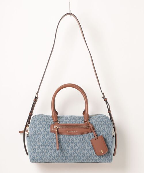 MICHAEL KORS(マイケルコース)の「JET SET TRAVEL デニム ダッフル クロスボディ ミディアム - MKシグネチャー(ショルダーバッグ・レディース・ブルー系・FREE)」の4枚目の写真