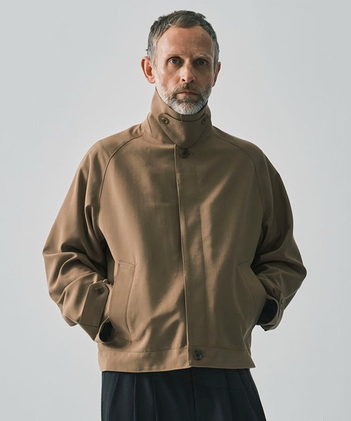 markaware(マーカウェア)の「【MARKAWARE】SERVICE JACKET(3/72アルゼンチンウールトロピカルサバイバルクロス / サービスジャケット)(ブルゾン・メンズ・ベージュ/ブラック・2/3)」の1枚目の写真