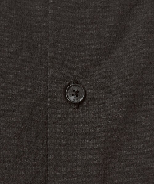 green label relaxing（グリーンレーベルリラクシング）の「WONDER CLOTH ジャストルーズ レギュラーカラー 半袖 シャツ -ストレッチ・接触冷感・吸水速乾-（シャツ/ブラウス・メンズ・モカ/ダークグレー/ブラック・XL/L/M/S）」の16枚目の写真