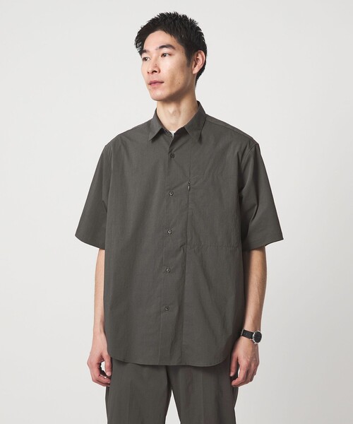 green label relaxing(グリーンレーベルリラクシング)の「WONDER CLOTH ジャストルーズ レギュラーカラー 半袖 シャツ -ストレッチ・接触冷感・吸水速乾-(シャツ/ブラウス・メンズ・モカ/ダークグレー/ブラック・XL/L/M/S)」の19枚目の写真