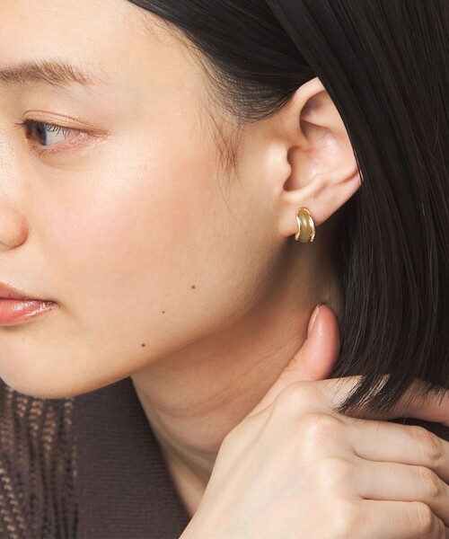 green label relaxing（グリーンレーベルリラクシング）の「メタルフレーム マーブル イヤリング（イヤリング・レディース・グレー系/コバルトブルー/オリーブ・FREE）」の3枚目の写真