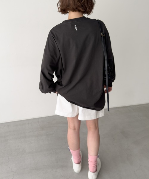 CANAL JEAN(キャナルジーン)の「Twelve12 beach ロングTシャツ(Tシャツ/カットソー・レディース・スミクロ/グレー/ホワイト・LARGE/MEDIUM)」の11枚目の写真
