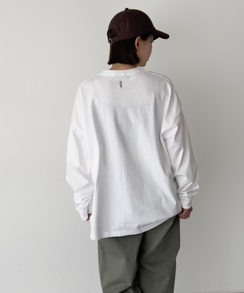 CANAL JEAN(キャナルジーン)の「Twelve12 beach ロングTシャツ(Tシャツ/カットソー・レディース・スミクロ/グレー/ホワイト・LARGE/MEDIUM)」の8枚目の写真