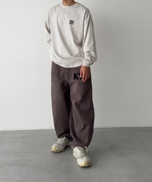CANAL JEAN(キャナルジーン)の「Twelve12 beach ロングTシャツ(Tシャツ/カットソー・レディース・スミクロ/グレー/ホワイト・LARGE/MEDIUM)」の14枚目の写真