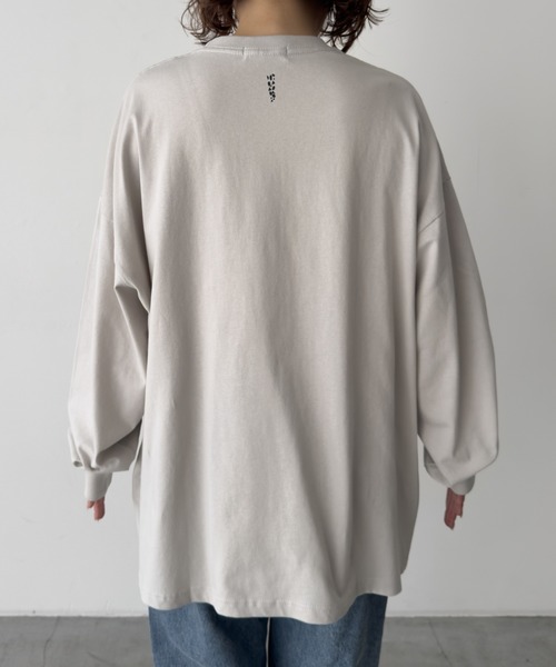 CANAL JEAN(キャナルジーン)の「Twelve12 beach ロングTシャツ(Tシャツ/カットソー・レディース・スミクロ/グレー/ホワイト・LARGE/MEDIUM)」の20枚目の写真
