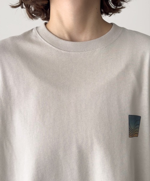 CANAL JEAN(キャナルジーン)の「Twelve12 beach ロングTシャツ(Tシャツ/カットソー・レディース・スミクロ/グレー/ホワイト・LARGE/MEDIUM)」の21枚目の写真