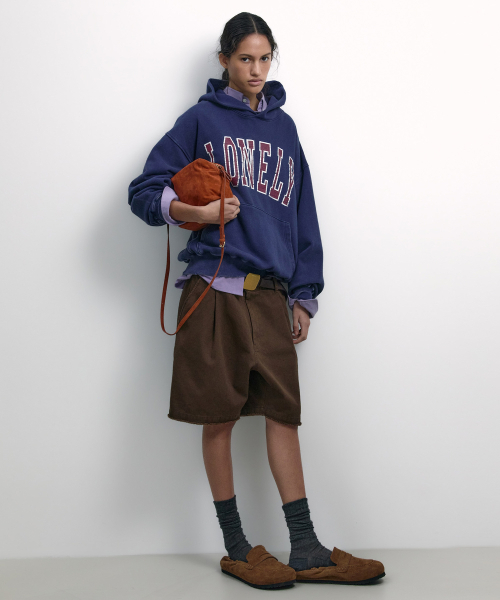 NOHANT(ノアン)の「SUEDE PICNIC BAG CAMEL(メッセンジャーバッグ・メンズ・キャメル・FREE)」の4枚目の写真