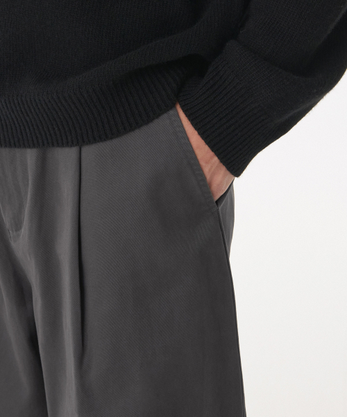 MUSINSA STANDARD（ムシンサスタンダード）の「カーブドワイドチノパンツ [ダークグレー]（その他パンツ・メンズ・その他・42/36/34/32/30/31/33/26/27/28/29/38）」の4枚目の写真