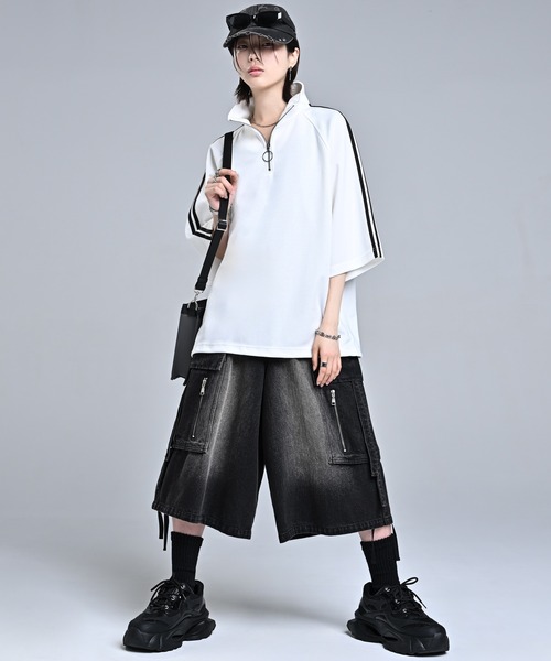ADRER(アドラー)の「ADRER The Shoulder Bag Ver.2 / ADRER ザ ショルダーバッグ Ver.2(ショルダーバッグ・メンズ・ブラック/グレー・FREE)」の8枚目の写真