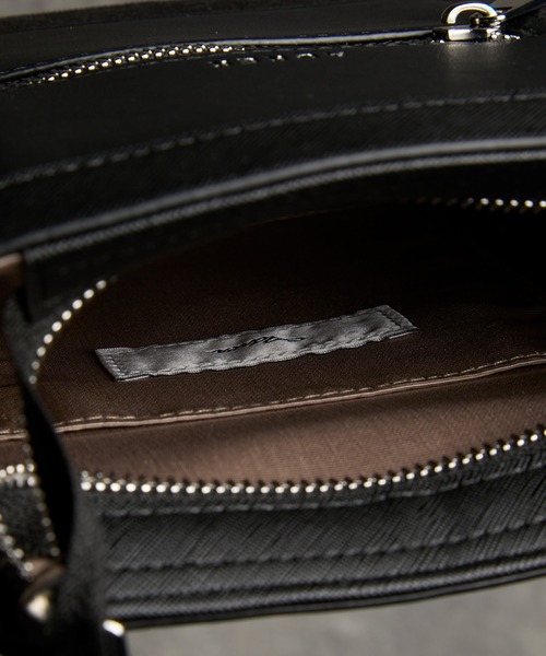ADRER(アドラー)の「ADRER The Shoulder Bag Ver.2 / ADRER ザ ショルダーバッグ Ver.2(ショルダーバッグ・メンズ・ブラック/グレー・FREE)」の21枚目の写真