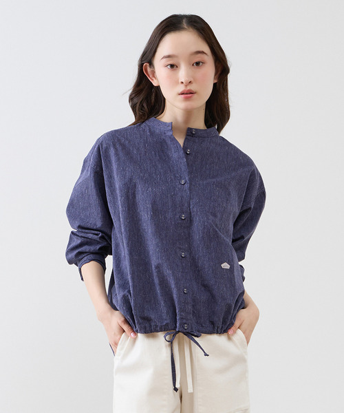 The Duchess Designs(ダッチェス・デザイン)の「《別注》【 The Duchess Designs/ザ ダッチェス デザイン】綿麻裾ドロストシャツ(シャツ/ブラウス・レディース・ブルー/ホワイト/ブラウン/ネイビー・FREE)」の3枚目の写真