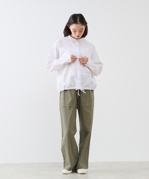 The Duchess Designs(ダッチェス・デザイン)の「《別注》【 The Duchess Designs/ザ ダッチェス デザイン】綿麻裾ドロストシャツ(シャツ/ブラウス・レディース・ブルー/ホワイト/ブラウン/ネイビー・FREE)」の5枚目の写真