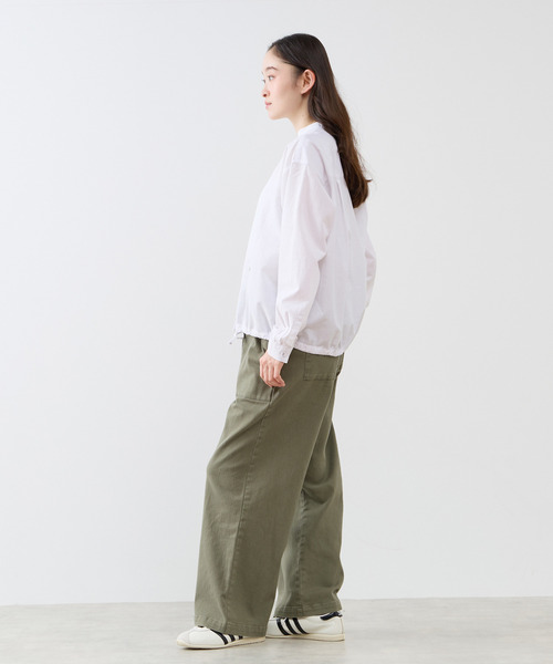The Duchess Designs(ダッチェス・デザイン)の「《別注》【 The Duchess Designs/ザ ダッチェス デザイン】綿麻裾ドロストシャツ(シャツ/ブラウス・レディース・ブルー/ホワイト/ブラウン/ネイビー・FREE)」の8枚目の写真