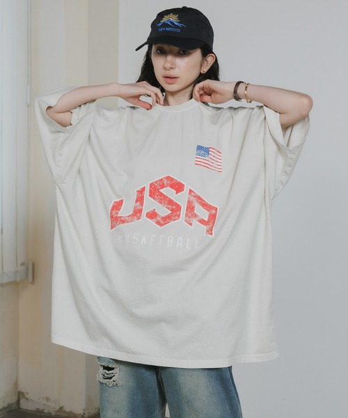 Chick(チック)の「USA Print Oversized Crewneck T-Shirt / USAプリント オーバーサイズ クルーネックTシャツ 2026年 夏 夏服(Tシャツ/カットソー・レディース・ベージュ/グレー・FREE)」の17枚目の写真