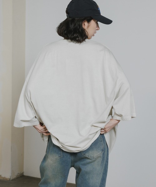 Chick(チック)の「USA Print Oversized Crewneck T-Shirt / USAプリント オーバーサイズ クルーネックTシャツ 2026年 夏 夏服(Tシャツ/カットソー・レディース・ベージュ/グレー・FREE)」の20枚目の写真
