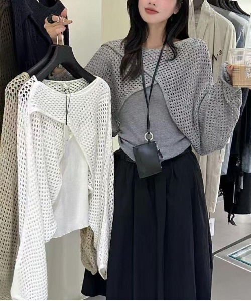 FAVORITO(ファヴォリート)の「パンチングレースストール長袖トップスセットアップ(セットアップ・レディース・オフホワイト/ブラック/ベージュ/ダークグレー/ライトグレー・F)」の22枚目の写真