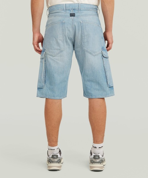 G-STAR（ジースター）の「Deeggie Cargo Shorts/ヴィンテージライクレギュラーリラックスデニムカーゴショートパンツ（その他パンツ・メンズ・ライトブルー・28inch/36inch/34inch/30inch/32inch）」の2枚目の写真
