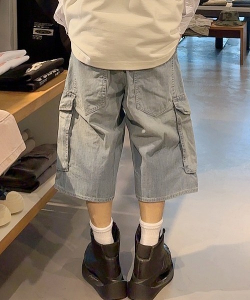 G-STAR(ジースター)の「Deeggie Cargo Short/ヴィンテージライクレギュラーリラックスデニムカーゴショートパンツ(その他パンツ・メンズ・ライトブルー・28inch/36inch/34inch/30inch/32inch)」の8枚目の写真