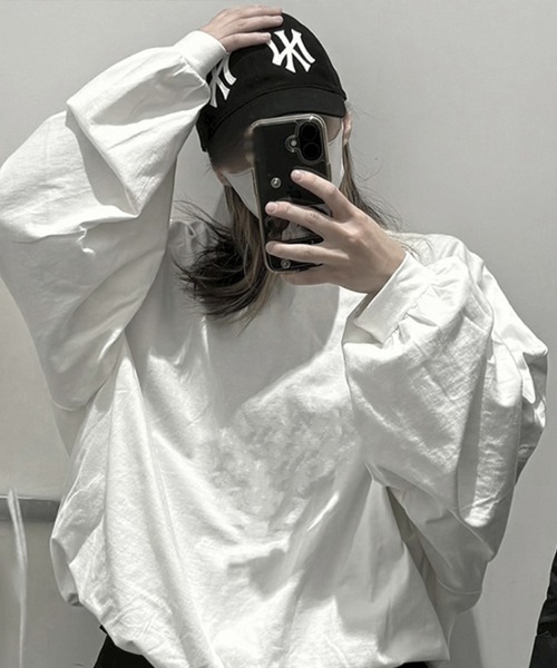 YACA(ヤーカ)の「Volume Sleeve Long Shirt/ボリュームスリーブロングシャツ【unisex item】(Tシャツ/カットソー・レディース・グレー/ホワイト・FREE)」の1枚目の写真