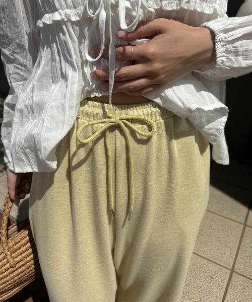 ISOOK(アイスー)の「【ISOOK / アイスー】カラーソフトパンツ / イージーパンツ リラックスパンツ 総ゴム ウエストゴム パステル ペール 黄色 水色 ZOZOTOWN限定(スウェットパンツ・レディース・ブルー/ライトイエロー/ライトグレー/ピンク・FREE)」の20枚目の写真