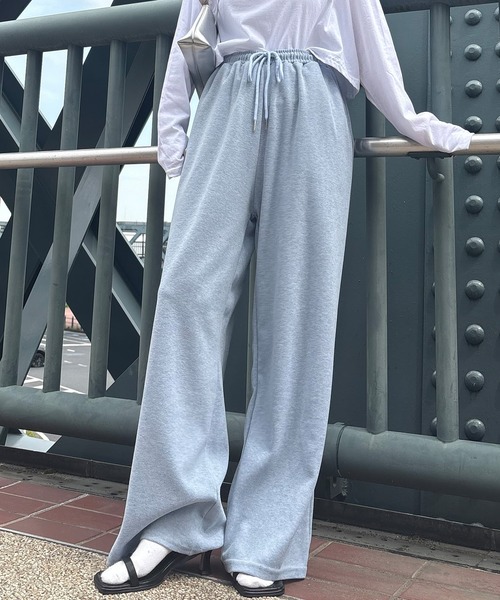 ISOOK(アイスー)の「【ISOOK / アイスー】カラーソフトパンツ / イージーパンツ リラックスパンツ 総ゴム ウエストゴム パステル ペール 黄色 水色 ZOZOTOWN限定(スウェットパンツ・レディース・ブルー/ライトイエロー/ライトグレー/ピンク・FREE)」の8枚目の写真