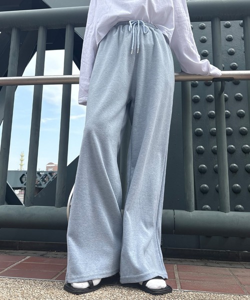 ISOOK(アイスー)の「【ISOOK / アイスー】カラーソフトパンツ / イージーパンツ リラックスパンツ 総ゴム ウエストゴム パステル ペール 黄色 水色 ZOZOTOWN限定(スウェットパンツ・レディース・ブルー/ライトイエロー/ライトグレー/ピンク・FREE)」の9枚目の写真