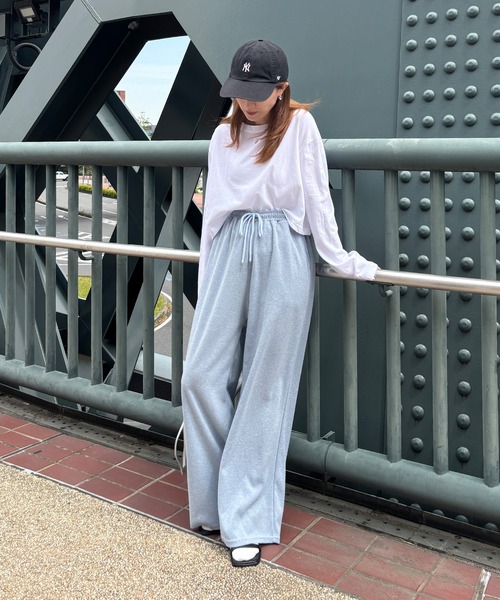 ISOOK(アイスー)の「【ISOOK / アイスー】カラーソフトパンツ / イージーパンツ リラックスパンツ 総ゴム ウエストゴム パステル ペール 黄色 水色 ZOZOTOWN限定(スウェットパンツ・レディース・ブルー/ライトイエロー/ライトグレー/ピンク・FREE)」の11枚目の写真