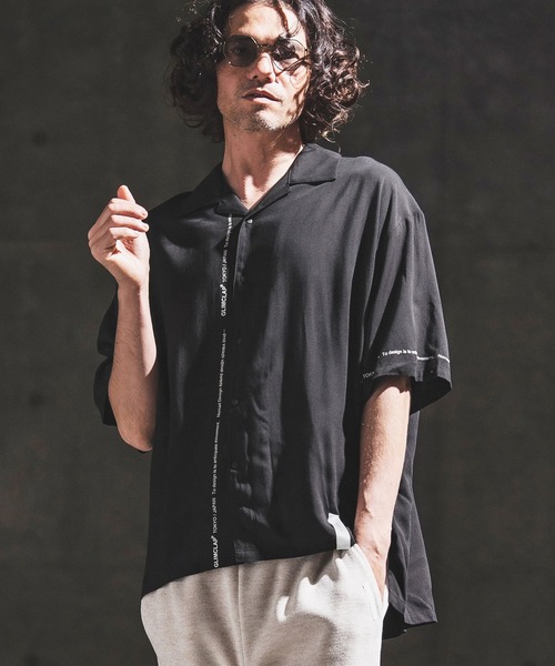 GLIMCLAP(グリムクラップ)の「mhs2617- Graphic Print Open Collar Shirt オープンカラーシャツ(202-046-gls-cg)(シャツ/ブラウス・メンズ・ブラック・S/M/L)」の3枚目の写真