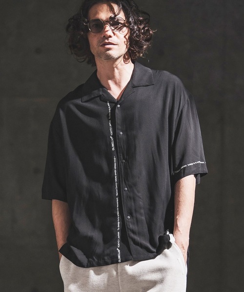 GLIMCLAP(グリムクラップ)の「mhs2617- Graphic Print Open Collar Shirt オープンカラーシャツ(202-046-gls-cg)(シャツ/ブラウス・メンズ・ブラック・S/M/L)」の5枚目の写真