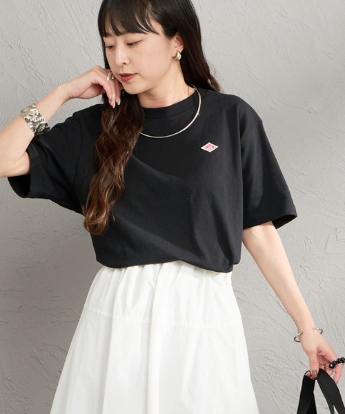 DANTON（ダントン）の「[DANTON/ダントン] ワンポイントロゴ ショートスリーブTシャツ（Tシャツ/カットソー・レディース・ホワイト/ピンク/グレイッシュベージュ/ブラック/グレー・S/M）」の2枚目の写真