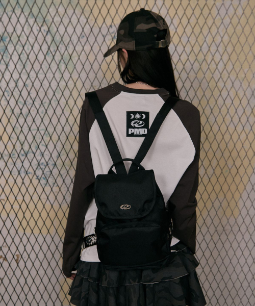 PIMADAZIWIN(ピマダジウィン)の「Dark Label Raglan T-shirt_2Color(Tシャツ/カットソー・レディース・ブラック×グレー/ホワイト×グレー・MEDIUM/LARGE)」の5枚目の写真