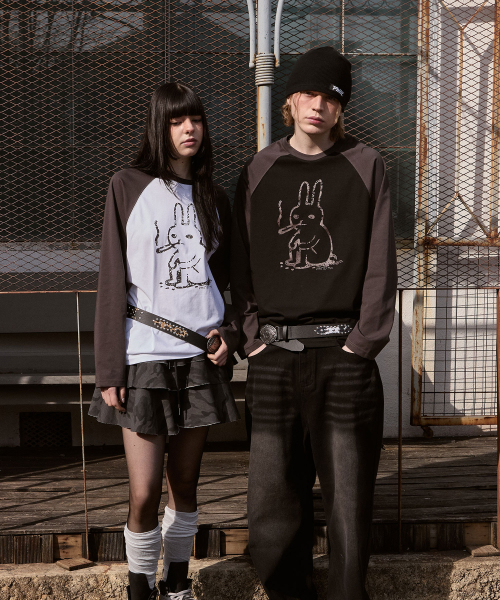 PIMADAZIWIN(ピマダジウィン)の「Dark Label Raglan T-shirt_2Color(Tシャツ/カットソー・レディース・ブラック×グレー/ホワイト×グレー・MEDIUM/LARGE)」の7枚目の写真