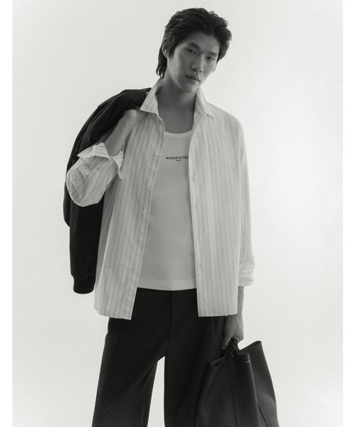 Maison Kitsune（メゾンキツネ）の「CROPPED PLEATED PANTS（その他パンツ・メンズ・ネイビー・44/42/40/38/36）」の8枚目の写真