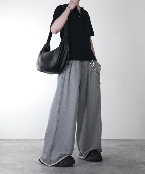 ADRER(アドラー)の「Half Moon 3D Shoulder Bag / ハーフムーン 3D ショルダーバッグ(ショルダーバッグ・メンズ・ブラック・FREE)」の10枚目の写真