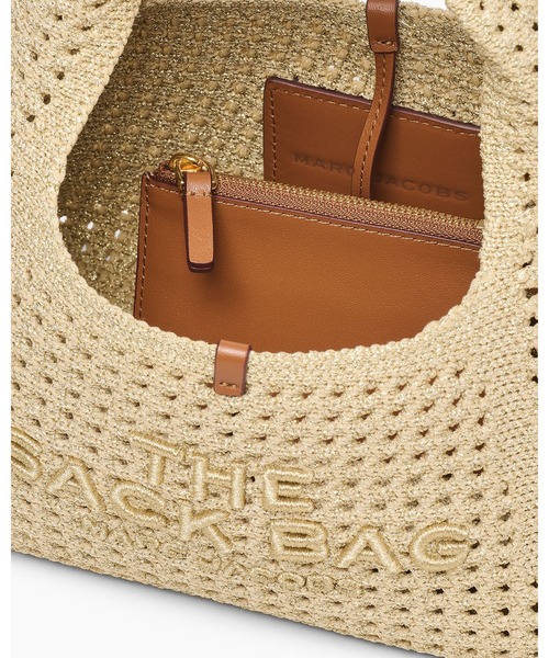 MARC JACOBS(マークジェイコブス)の「【NEW】THE CROCHET MINI SACK BAG/ザ クロシェ ミニ サック バッグ(かごバッグ・レディース・ゴールド系その他6/クリア・ONE SIZE)」の5枚目の写真
