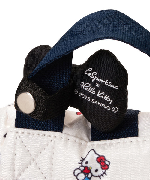 LeSportsac(レスポートサック)の「【LeSportsac×Hello Kitty】SMALL VOYAGER ハートトゥハート(バックパック/リュック・レディース・ホワイト・FREE)」の3枚目の写真
