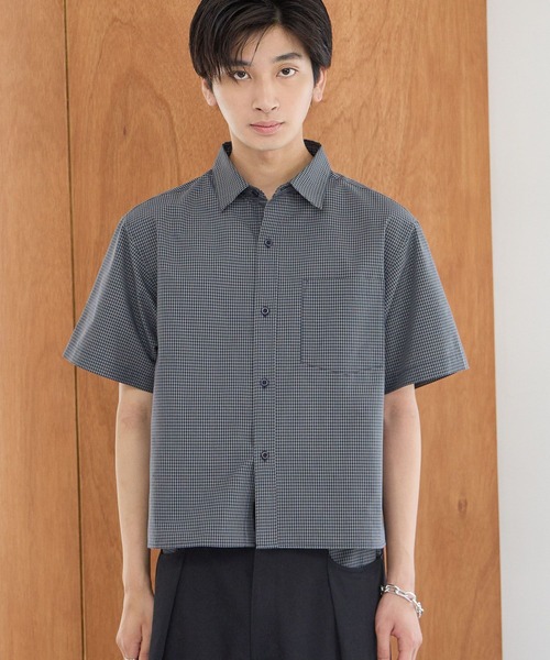 PBLIM(ページボーイリム)の「《UNISEX》チェッククロップドシャツ(シャツ/ブラウス・レディース・ネイビー/ブルー・FREE)」の3枚目の写真