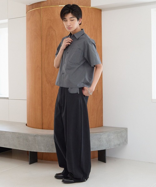 PBLIM(ページボーイリム)の「《UNISEX》チェッククロップドシャツ(シャツ/ブラウス・レディース・ネイビー/ブルー・FREE)」の7枚目の写真