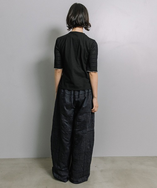 MARECHAL TERRE(マルシャルテル)の「【接触冷感】シアーインナートップス(Tシャツ/カットソー・レディース・ブラック/オフホワイト/セージグリーン/ネイビー/ダークブラウン・MEDIUM)」の14枚目の写真