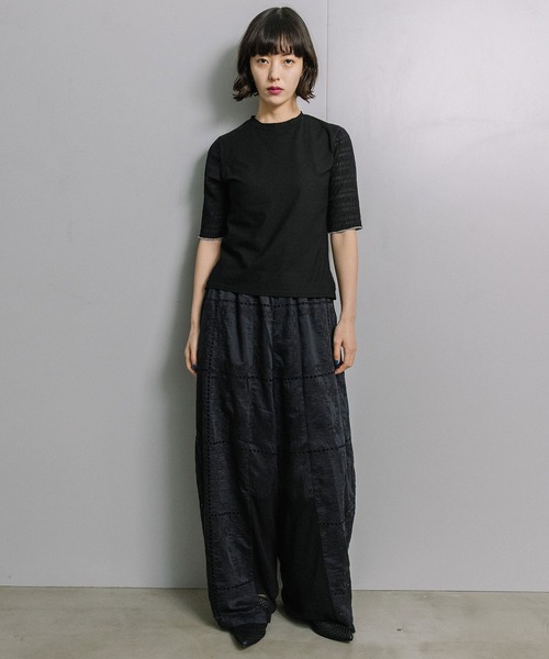 MARECHAL TERRE(マルシャルテル)の「【接触冷感】シアーインナートップス(Tシャツ/カットソー・レディース・ブラック/オフホワイト/セージグリーン/ネイビー/ダークブラウン・MEDIUM)」の12枚目の写真